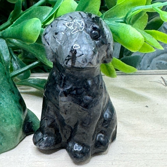 DISCOUNTED 3 Bundle Crystal Dog Carving w/ 1 Free Dog - Picture 5 of 9